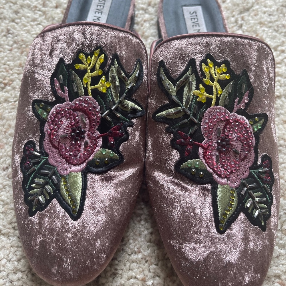 Steve Madden Slides!!